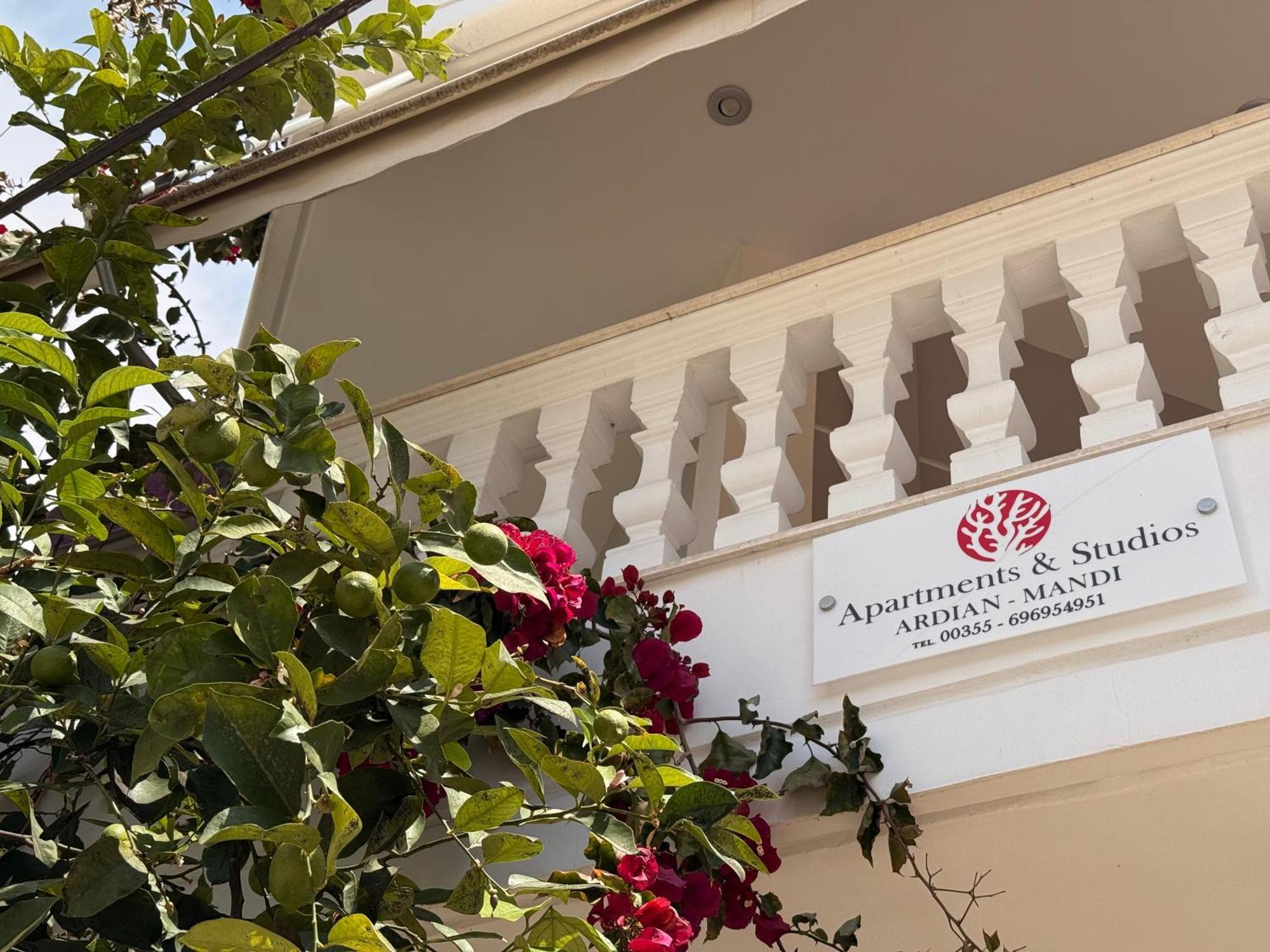 Apartments & Studios Ardian-Mandi Sarande-Albania Eksteriør bilde